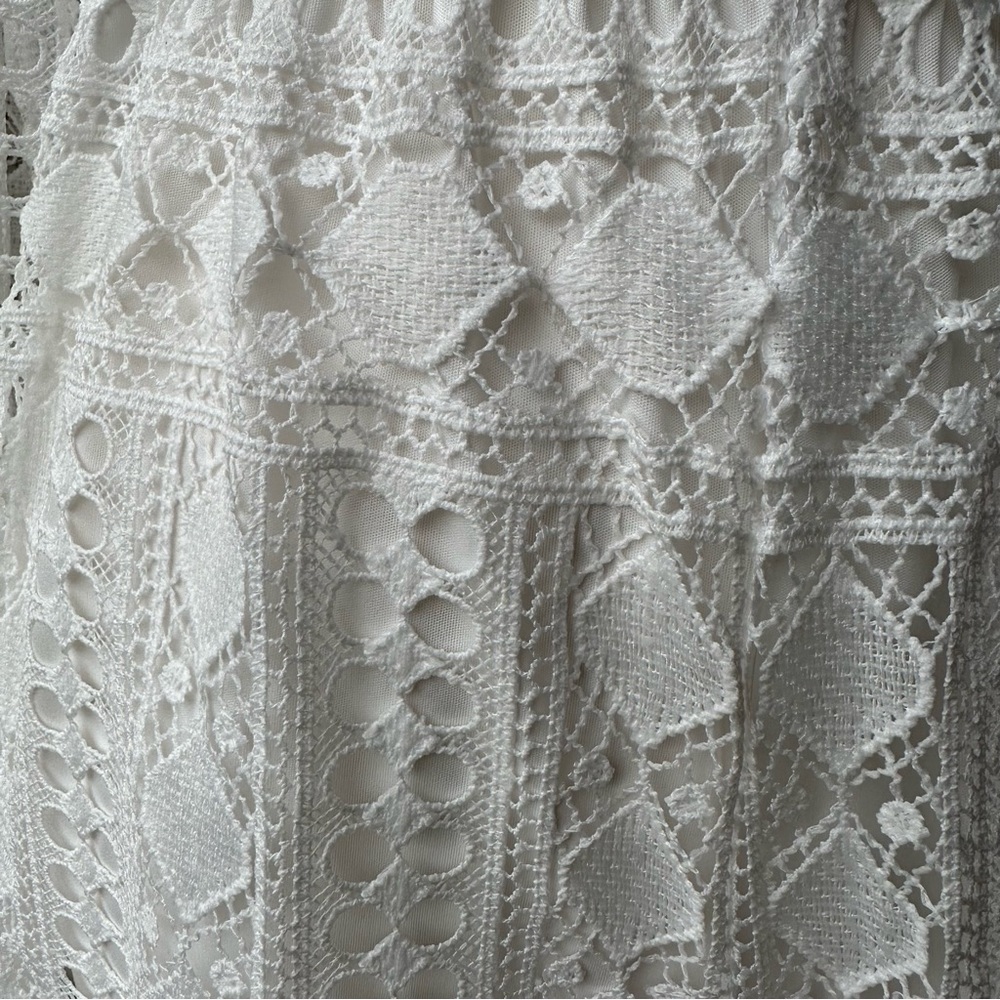 New Eilly Bazar Lace Romper Lined Size M 🌸 - Picture 9 of 16
